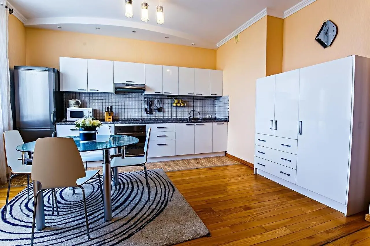 Жк Отырар. Трех Комн Апартаменты На Набережной Nur-Sultan  Apartment