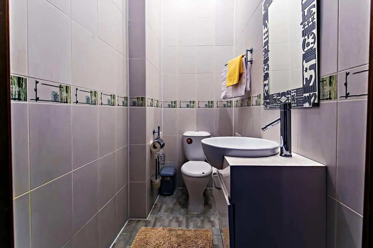 Жк Отырар. Трех Комн Апартаменты На Набережной Nur-Sultan  Apartment